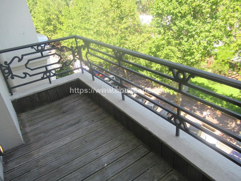 Foto 3114b2f1-8f47-402f-8aef-80d07b2a7606. Pis a Abandoibarra - Guggenheim Bilbao