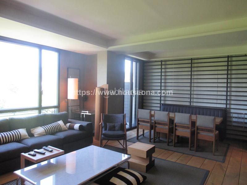 Foto e974f5a1-ae37-422c-b0e4-275c039af443. Pis a Abandoibarra - Guggenheim Bilbao