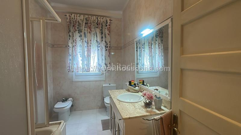 Foto eb5f9224-1bf4-4aec-b4b9-0213cfa41b11. Flat with heating parking in Zabalburu Bilbao