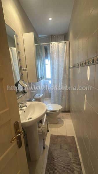 Foto 4521b76c-12fc-4ef7-ae08-746e4f45ef64. Piso en Zabalburu Bilbao