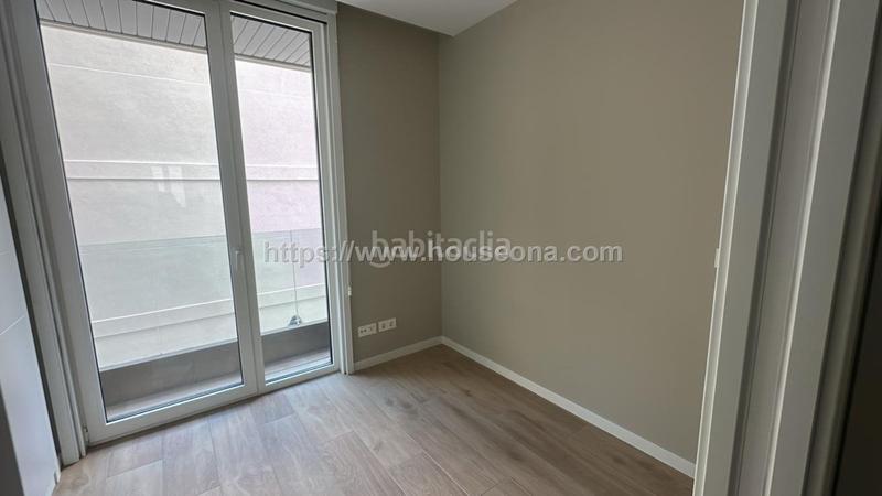 Foto 6ea77d35-b8ee-403f-9718-4a7a00080d59. Alquiler piso obra nueva a estrenar en Zabalburu Bilbao