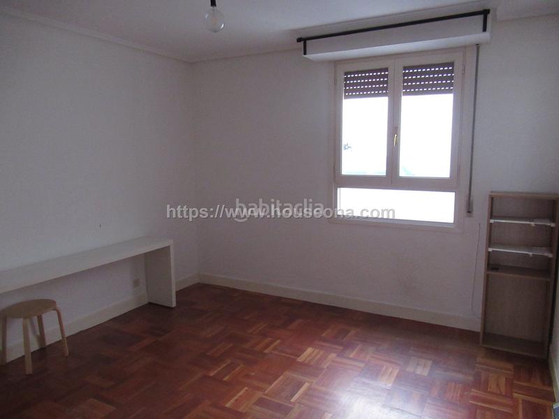 Foto ef16d67d-6ba2-4f36-ae50-fa550c91d1d8. Miete etagenwohnung in Ensanche - Moyua - Diputación Bilbao