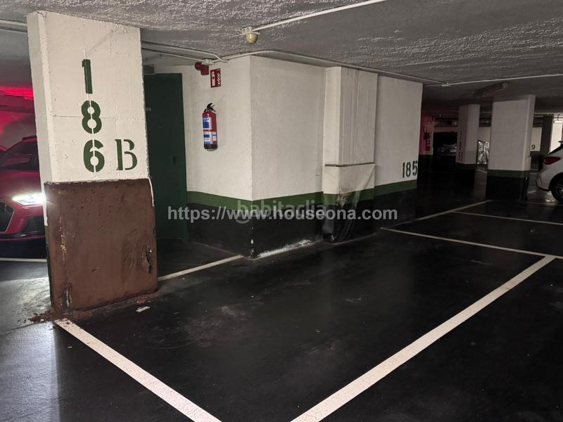Foto 4ed4133a-c2ba-46bb-8b9c-dc08b51ed832. Autoparkplatz in Ensanche - Moyua - Diputación Bilbao