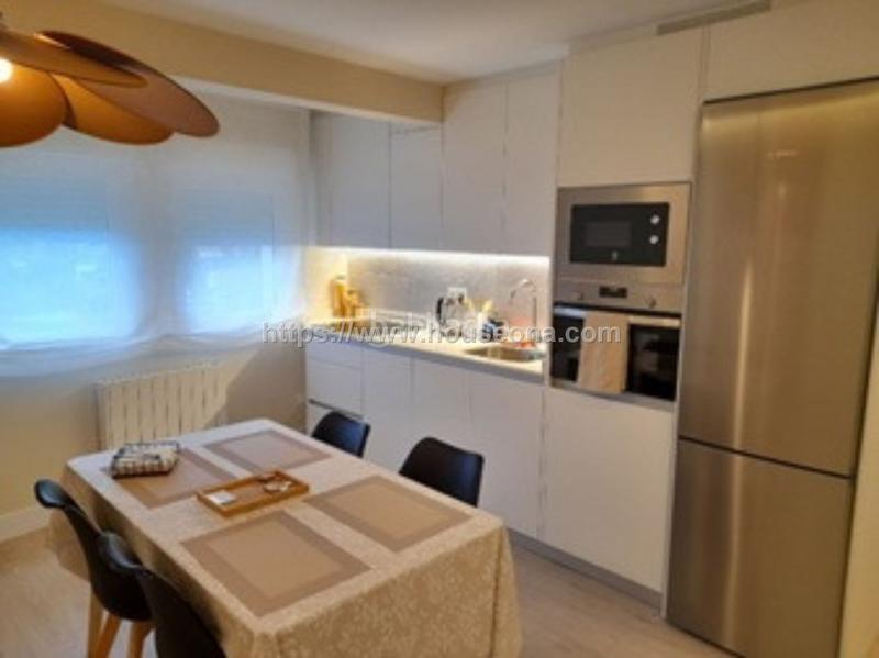 Foto 00df95f3-ecc2-4981-9079-c58578f59384. Alquiler piso en Arabella Bilbao