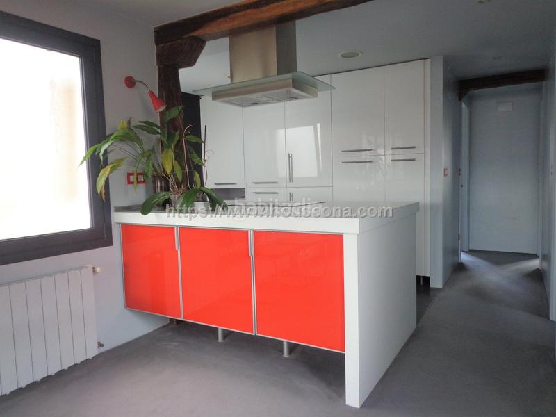 Foto b5ede6ef-527e-419b-afc7-430cb9c06252. Location attique avec chauffage dans Zabalburu Bilbao