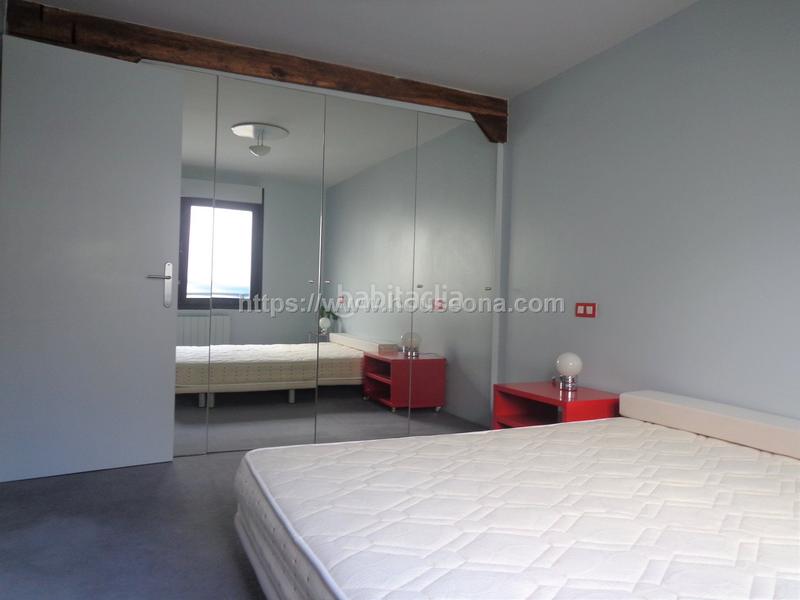 Foto c6a47440-d8d5-4441-8392-6be34f94a1f4. Rent penthouse with heating in Zabalburu Bilbao