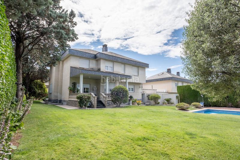 Foto 2892a4e1-5639-42c1-ac15-309b0f71e69a. Xalet amb calefacció aparcament piscina a Venta del Olivar Zaragoza