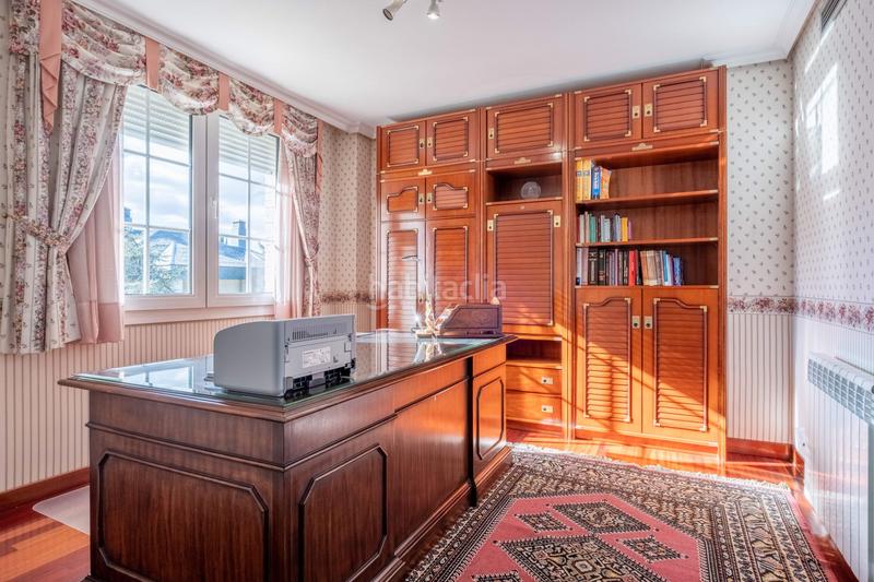 Foto 5587212d-4a4f-4537-b999-59fffab6b72b. Xalet amb calefacció aparcament piscina a Venta del Olivar Zaragoza