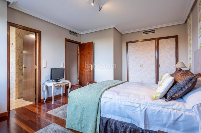 Foto 651b0fe1-68cd-4e59-aba0-353561c20136. Xalet amb calefacció aparcament piscina a Venta del Olivar Zaragoza