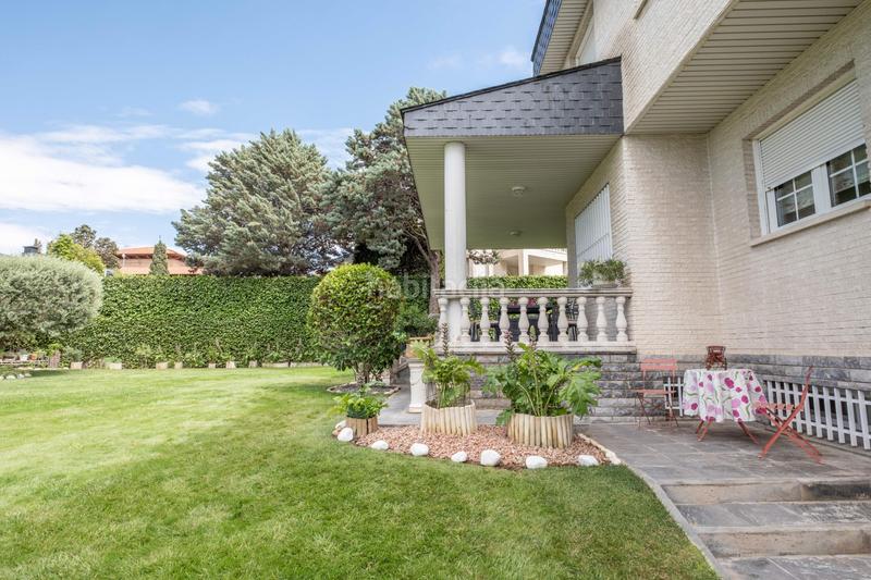 Foto 9689c814-6114-4b72-9d42-301cc0f6c9b5. Xalet amb calefacció aparcament piscina a Venta del Olivar Zaragoza