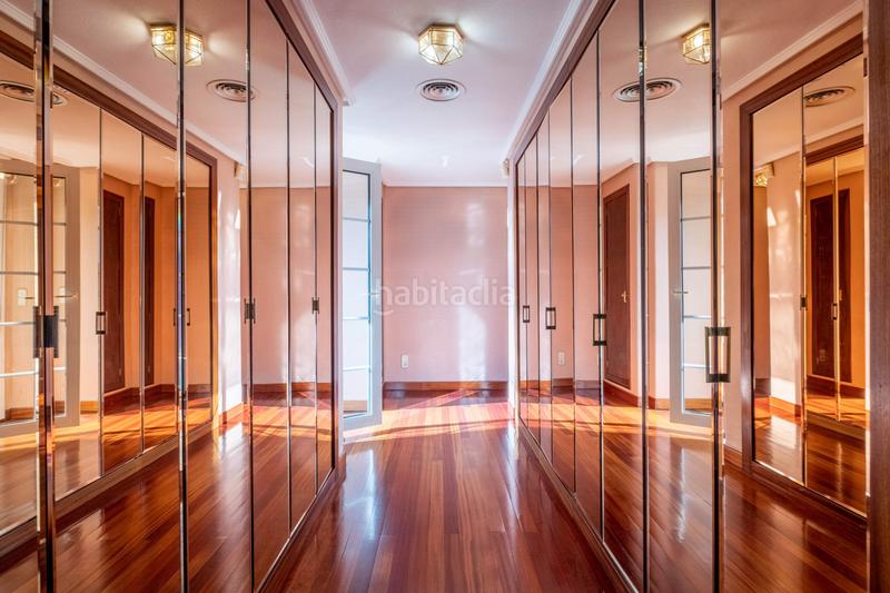 Foto 9c47d75d-ddc3-481e-8bad-ee9a2f2208c9. Xalet amb calefacció aparcament piscina a Venta del Olivar Zaragoza