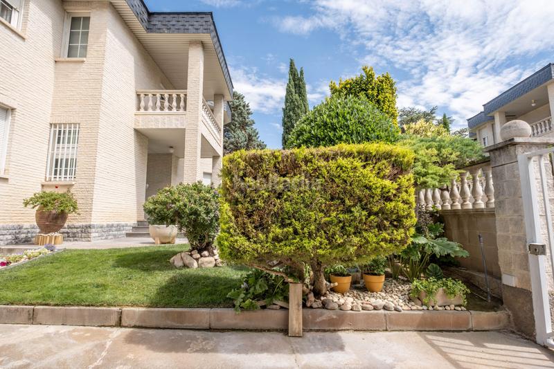 Foto aad1ece3-c36d-4320-860b-e1e7c3b6ec24. Xalet amb calefacció aparcament piscina a Venta del Olivar Zaragoza