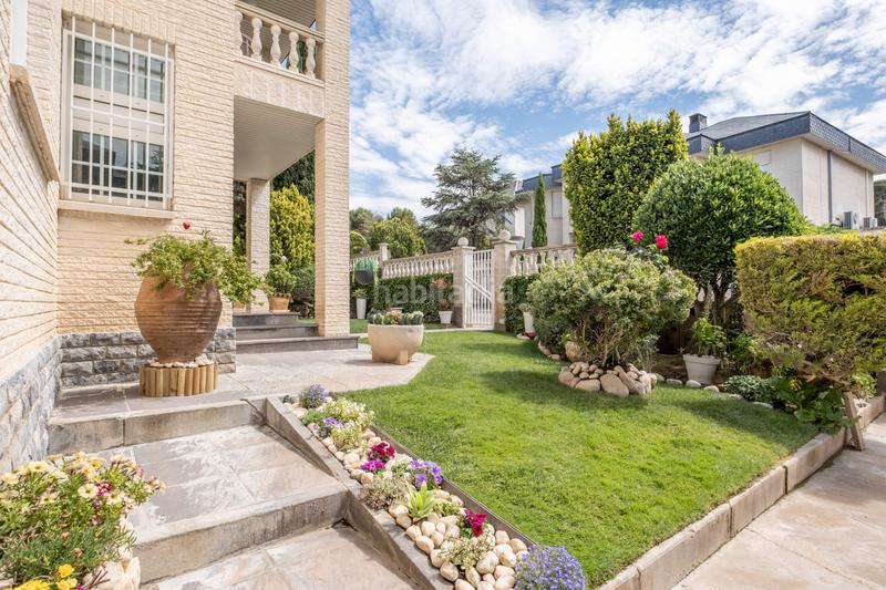 Foto b38c0e8d-d949-4201-a49a-e8ffb090f554. Xalet amb calefacció aparcament piscina a Venta del Olivar Zaragoza