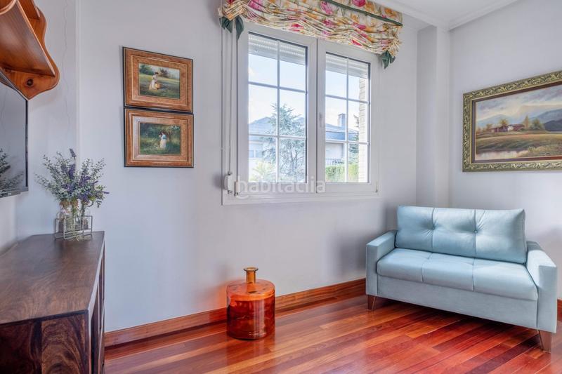 Foto b64464f7-9d3a-45f8-b40b-509ae17c3ddc. Xalet amb calefacció aparcament piscina a Venta del Olivar Zaragoza