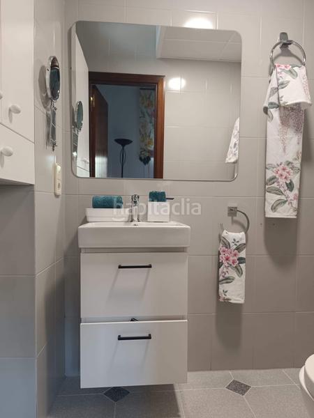 Foto b8dbcf4b-826d-462b-9536-e64654e018de. Xalet amb calefacció aparcament piscina a Venta del Olivar Zaragoza