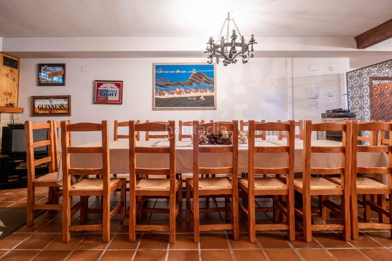 Foto b9ba14a3-d15b-4db9-b01d-d1a34c086c1c. Xalet amb calefacció aparcament piscina a Venta del Olivar Zaragoza