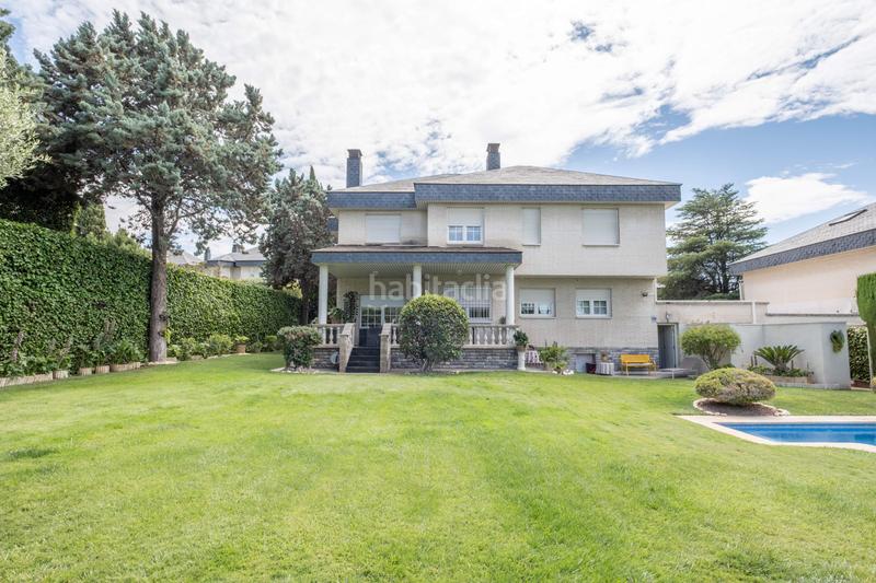 Foto c52fa2e7-c8cb-4777-b839-acd1f2fcf8a2. Xalet amb calefacció aparcament piscina a Venta del Olivar Zaragoza