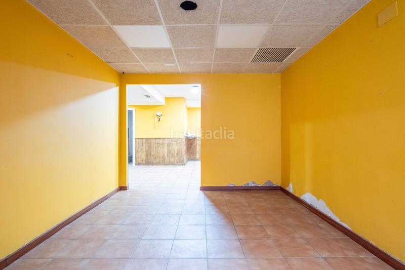 Foto 0098060b-00f8-40e3-99fe-c5b74861aaee. Alquiler local comercial en paseo de la mina 7 local en alquiler en paseo la mina en Zaragoza