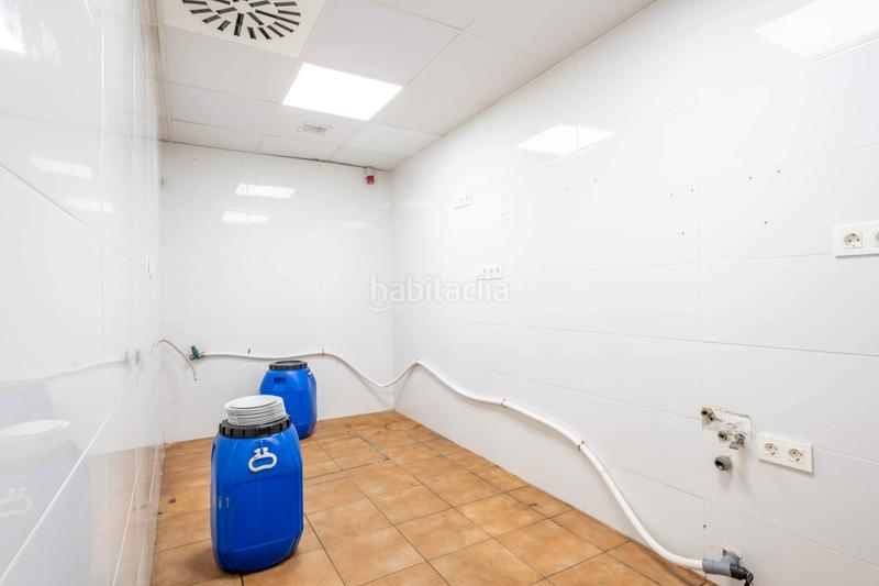 Foto 8c8b3194-8321-486b-9c07-731cfcee4e2a. Lloguer local comercial a paseo de la mina 7 a Paseo Independencia Zaragoza