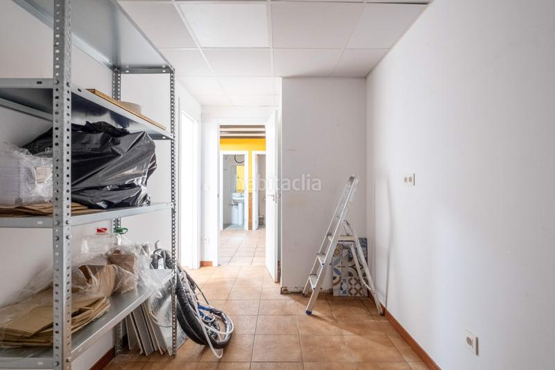 Foto 84ec1499-1912-4b28-a02a-55a7c38a6bf9. Location local commercial dans paseo de la mina 7 dans Zaragoza