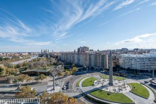 Pis en Plaza europa 2. Obra seminueva. espectaculares vistas a plaza europa