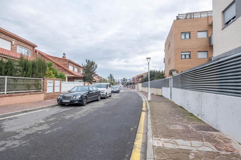 Foto 1e16089c-c3b7-4a14-a4d9-b0e449d53303. Aparcament cotxe a Cuarte de Huerva