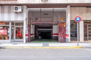Aparcament cotxe a Calle gascon de gotor, anselmo 10. Plaza de garaje y trastero en venta en ruiseñores
