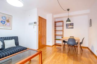 Etagenwohnung in Calle Cadena 25