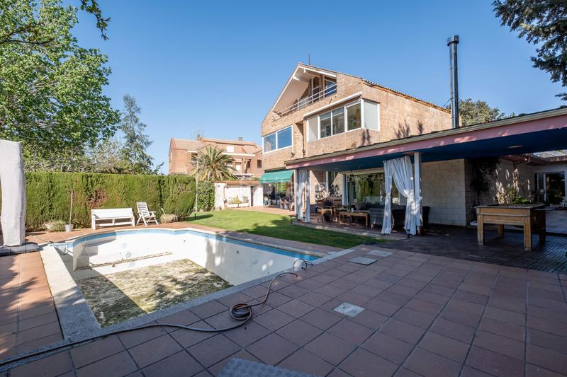 Foto 99a2cc74-fe4b-4bbd-ac59-8726fde674df. Chalet exclusivo chalet en urb. las abdulas en Casablanca Zaragoza