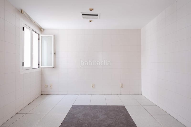 Foto 2fb3a087-e40b-43e6-8aab-d0add1a8b8d2. Ático en calle blancas vive en el corazón con espacio, luz y muchas posibilidades en Zaragoza