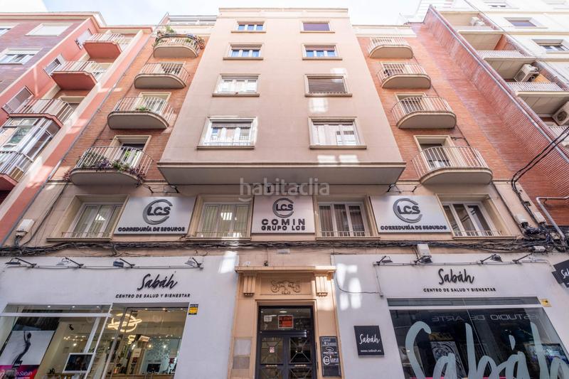 Foto d6423382-dc00-44bd-8c92-8da4ffc58a68. Ático en calle blancas vive en el corazón con espacio, luz y muchas posibilidades en Zaragoza