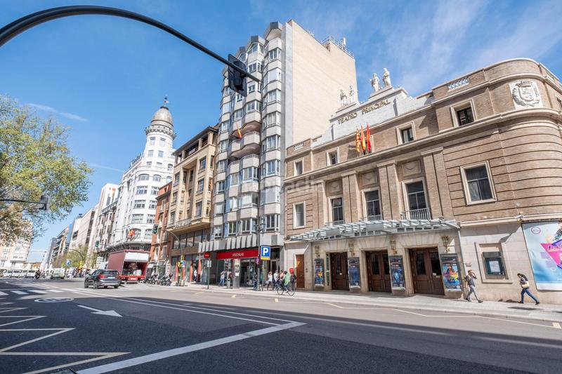Foto ee0dca6e-e1d5-40ab-a4cc-b110435c4c5c. Ático en calle blancas vive en el corazón con espacio, luz y muchas posibilidades en Zaragoza
