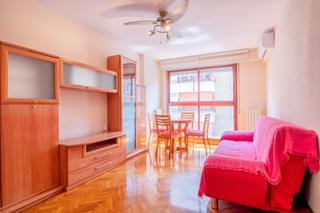 Apartamento en Calle reina felicia 36. Apartamento junto al parque de la aljaferia