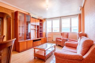 Miete Etagenwohnung in San José Alto. Piso en alquiler en calle josé nebra, zaragoza
