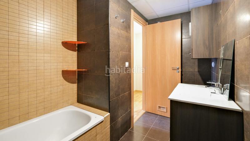 Foto 4040e9cb-e425-4980-8577-eb0f84375085. Alquiler piso en calle monasterio de obarra 5 se alquila bonito piso en Cuarte de Huerva