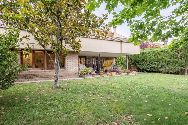 Foto 00235f15-27d4-4a65-826e-6242f9b22a0a. Chalet con riscaldamento parcheggio piscina in La Almozara Zaragoza