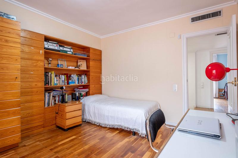 Foto 0c952cff-cece-426c-840e-cab4959ab5da. Chalet con riscaldamento parcheggio piscina in La Almozara Zaragoza