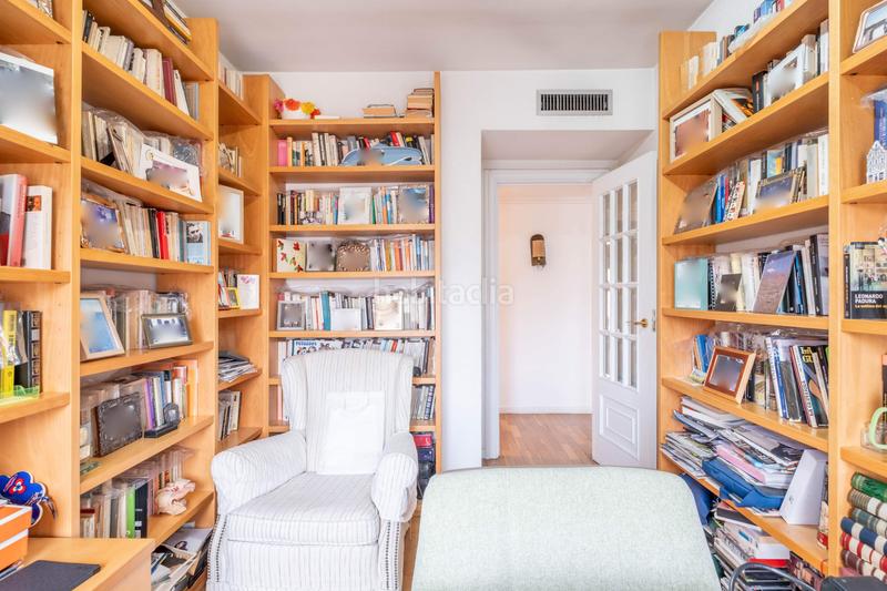 Foto 4bcdb7c1-365d-4bfc-a18e-c52c8758758d. Chalet con riscaldamento parcheggio piscina in La Almozara Zaragoza