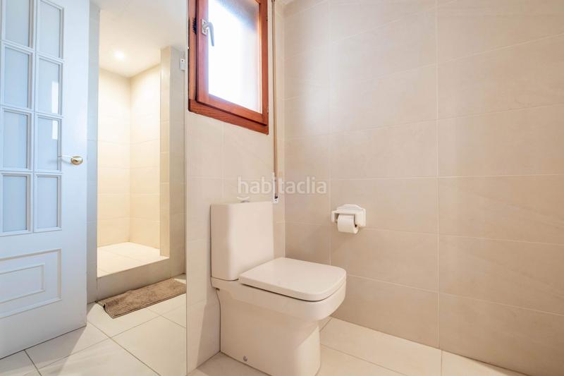 Foto 593b9cc0-020a-4170-9efe-8fb568c00cb6. Chalet con riscaldamento parcheggio piscina in La Almozara Zaragoza