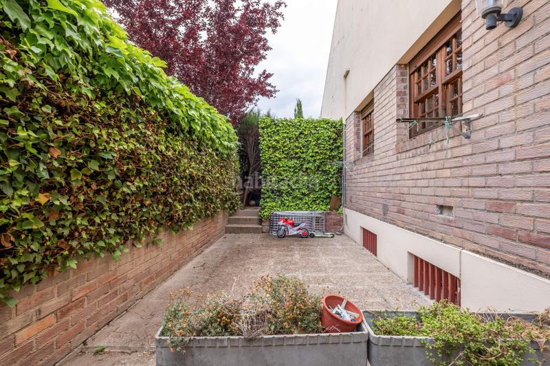 Foto fdc52141-5e2c-436e-ab53-d5d92a343e9e. Chalet con riscaldamento parcheggio piscina in La Almozara Zaragoza