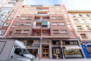 Appartement  Calle felix latassa 28. Vive o invierte en pleno centro de zaragoza