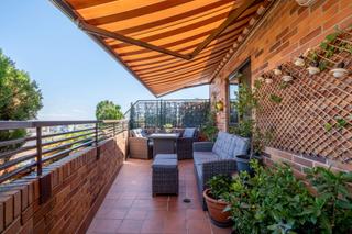 Àtic a Avenida de juan pablo ii 70. Ático con 2 terrazas en urbanización privada con piscina junto a