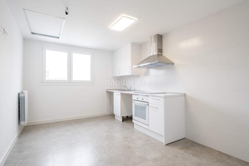 Foto 352d79ed-fe94-4240-96fd-b3fc883c1d76. Location appartement avec chauffage parking piscine dans Zaragoza