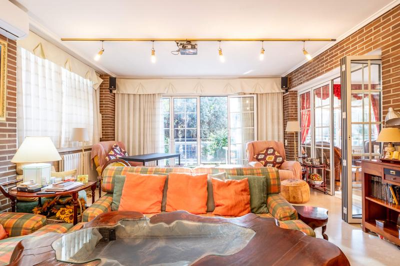 Foto 55df5746-ca57-4208-b762-3a32ae2edf9f. Casa a schiera con riscaldamento parcheggio piscina in Zaragoza