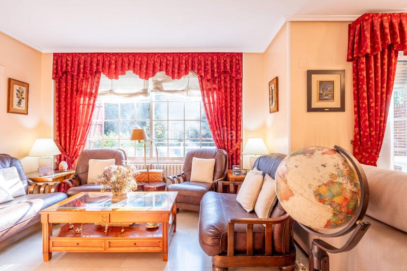 Foto 60ad67a4-8f47-4dc2-881f-ebcda47caa13. Casa a schiera con riscaldamento parcheggio piscina in Zaragoza