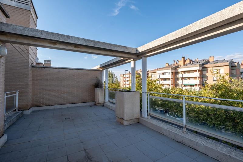 Foto c56059d9-8a4e-4334-bcb0-17766d023eb8. Casa a schiera con riscaldamento parcheggio piscina in Zaragoza