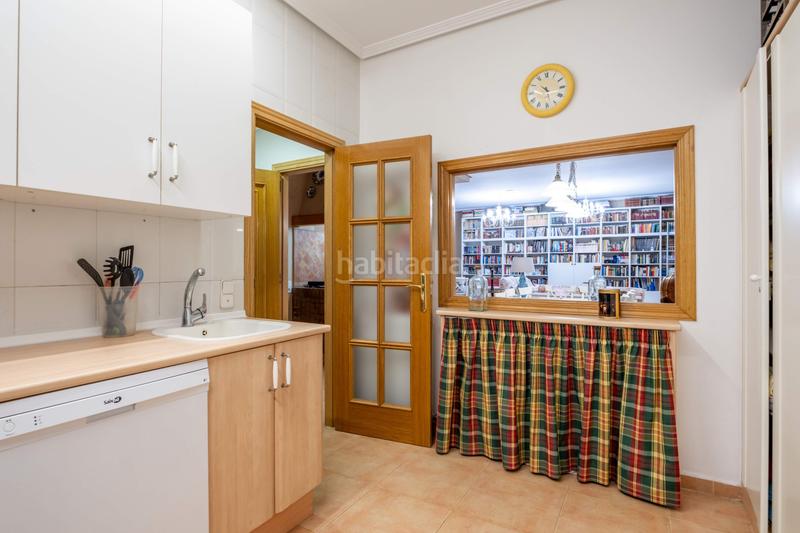 Foto d382e1f6-2296-4606-81a4-da453f9143ef. Casa a schiera con riscaldamento parcheggio piscina in Zaragoza