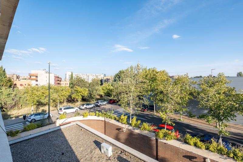 Foto ea835044-75ca-4663-aae9-cd53c3502090. Casa a schiera con riscaldamento parcheggio piscina in Zaragoza