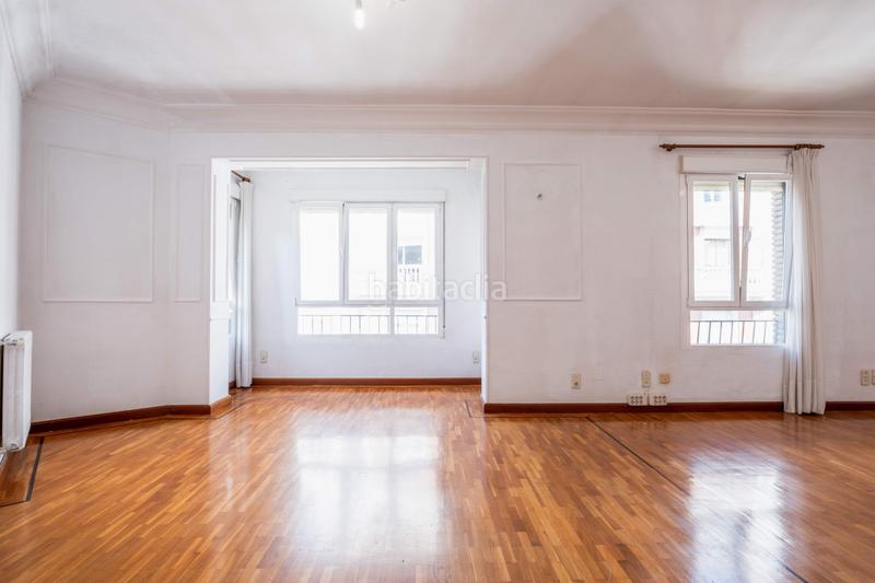 Foto 222ef2ca-cd65-4e7d-b521-1db1d39464e2. Pis a paseo constitucion 31 a Paseo Independencia Zaragoza