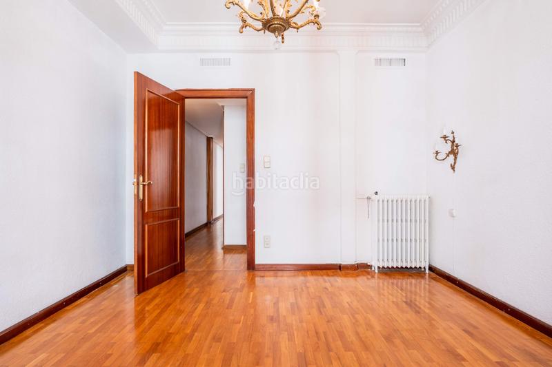 Foto 5f5cf0db-1274-46cf-8bb0-161d60c414c4. Pis a paseo constitucion 31 a Paseo Independencia Zaragoza